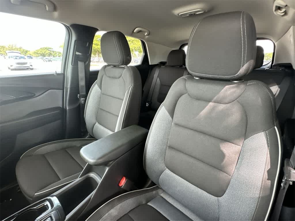 Thumbnail: 2023 Chevrolet TrailBlazer - 14