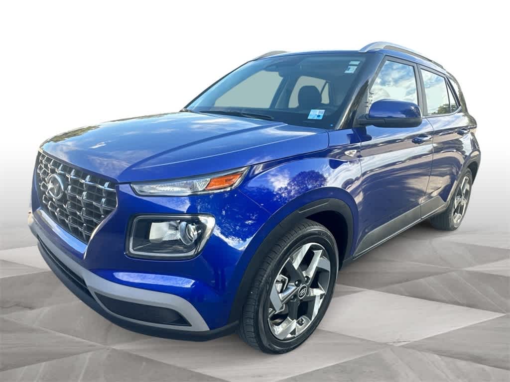 Thumbnail: 2023 Hyundai Venue - 4