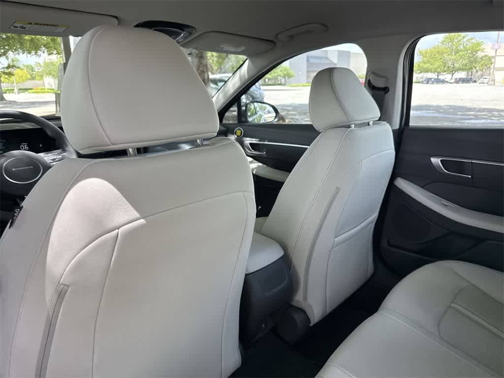 2025 Hyundai Sonata SE 23
