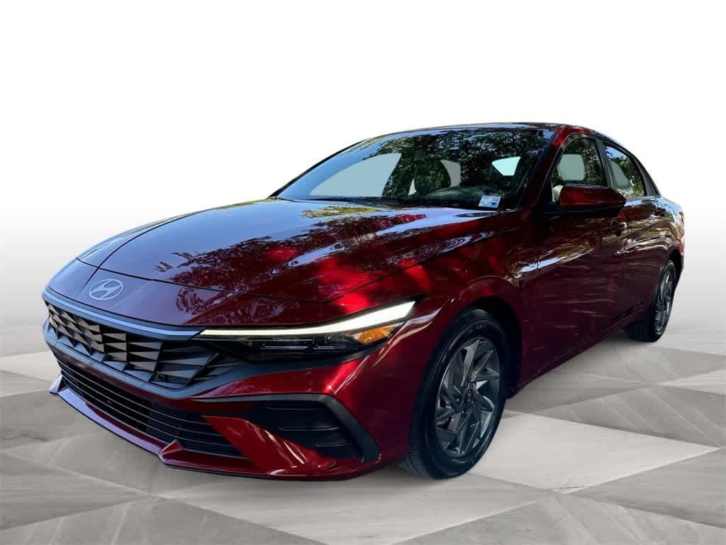 Thumbnail: 2024 Hyundai Elantra - 4