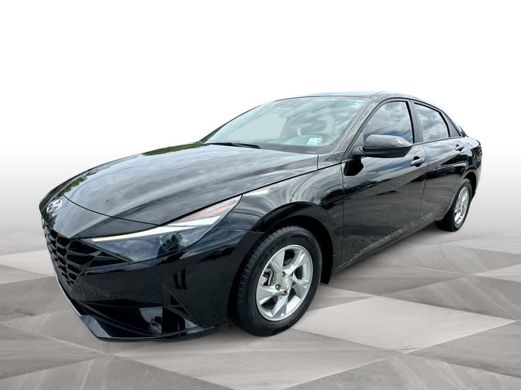 Thumbnail: 2023 Hyundai Elantra - 4
