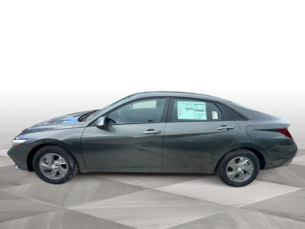 Thumbnail: 2026 Hyundai Elantra - 5