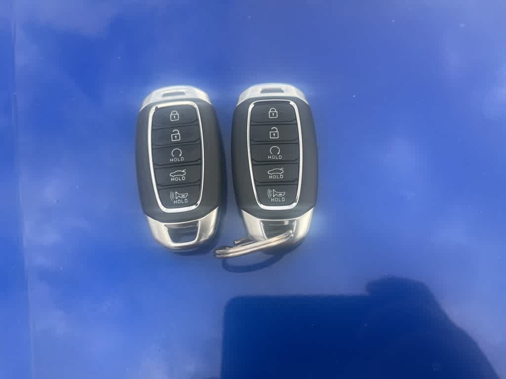Thumbnail: 2023 Hyundai Elantra - 7