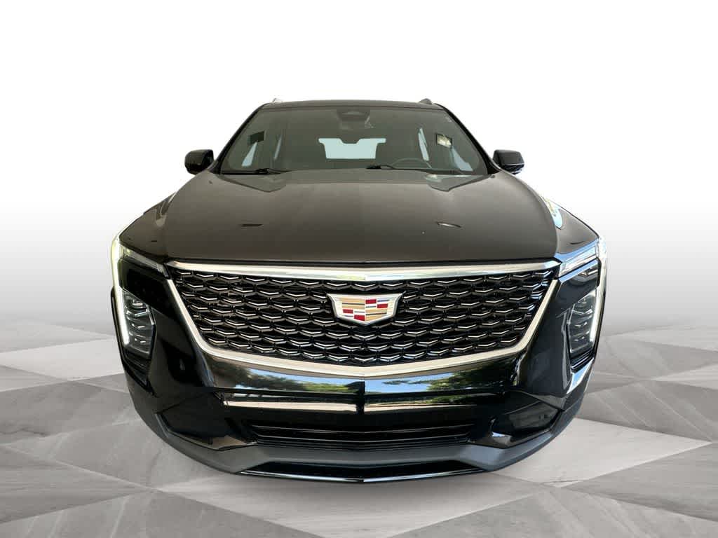 Thumbnail: 2024 Cadillac XT4 - 3