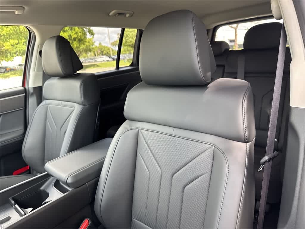 Thumbnail: 2026 Hyundai Santa Fe - 14