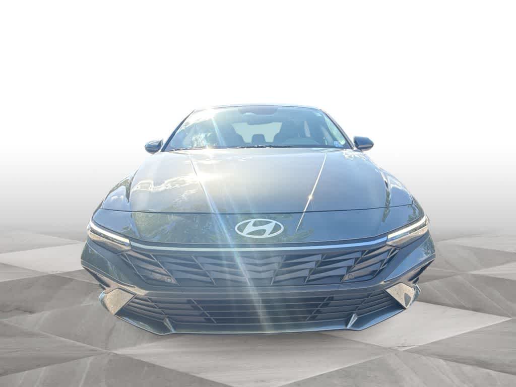 Thumbnail: 2025 Hyundai Elantra - 3