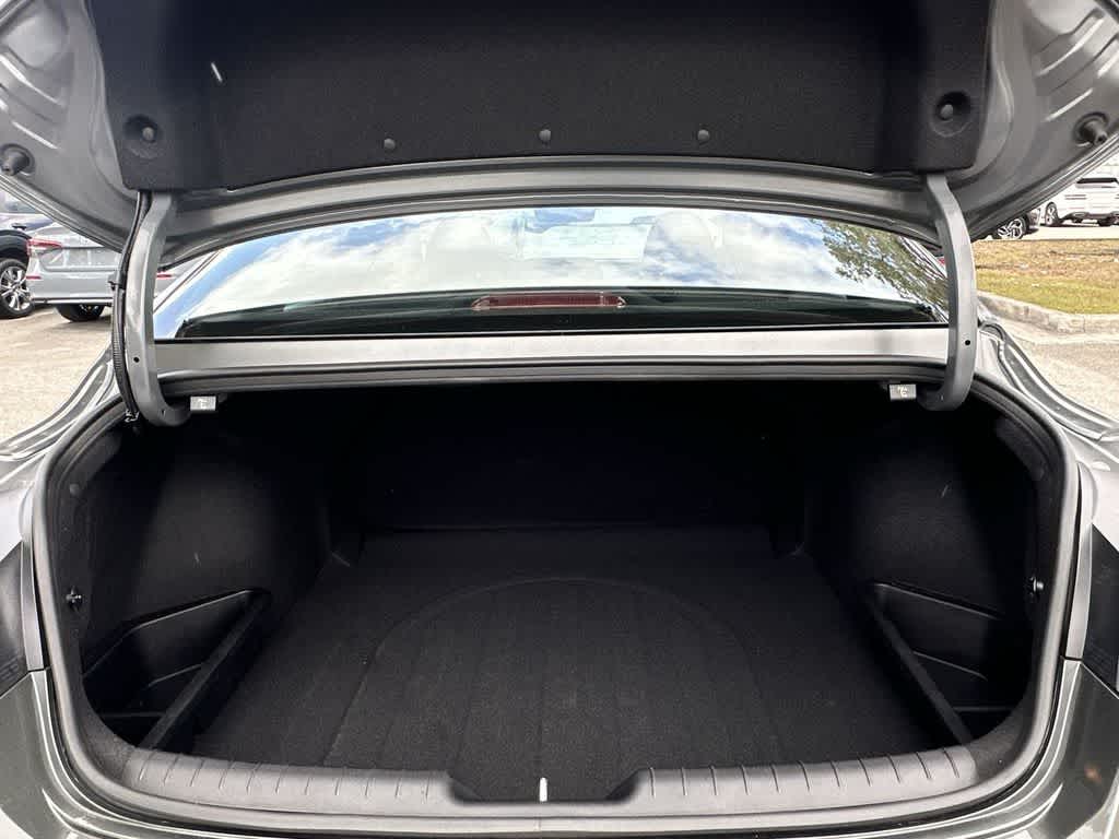 Thumbnail: 2025 Hyundai Elantra - 25