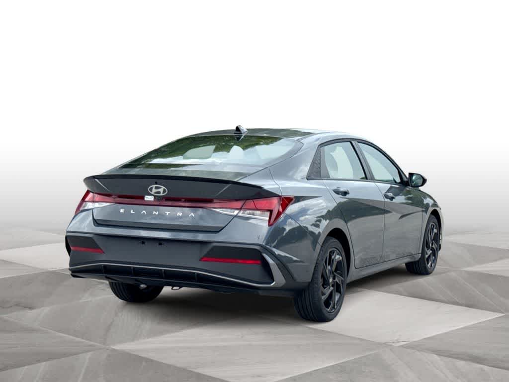Thumbnail: 2026 Hyundai Elantra - 8