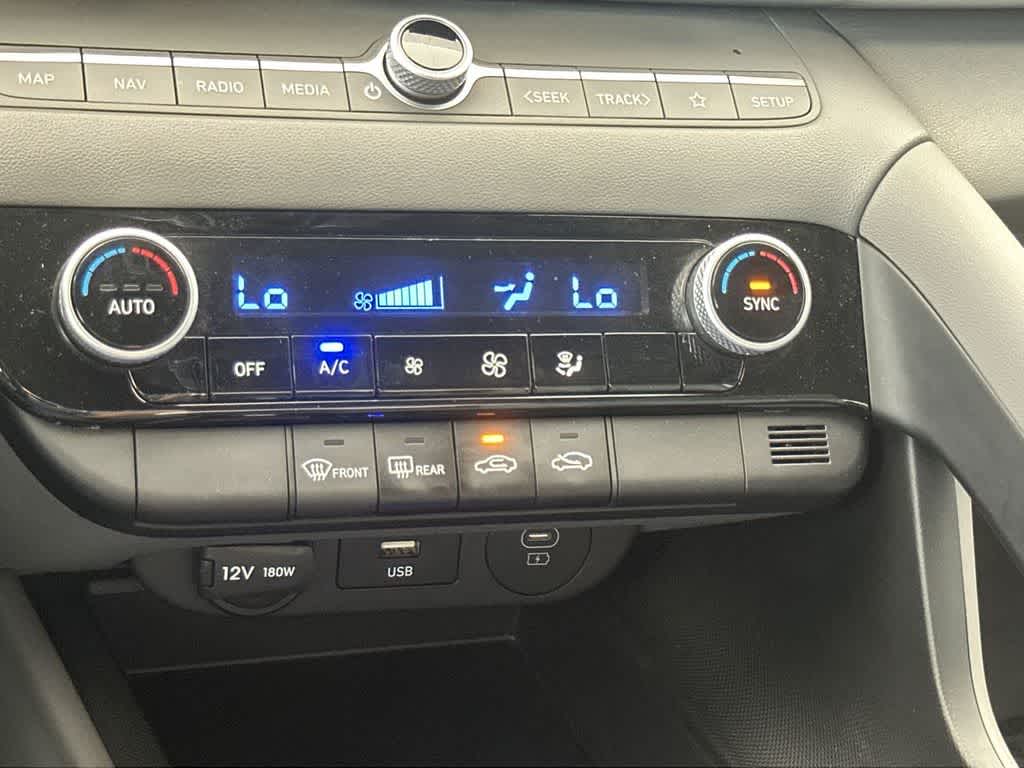 Thumbnail: 2024 Hyundai Elantra - 20