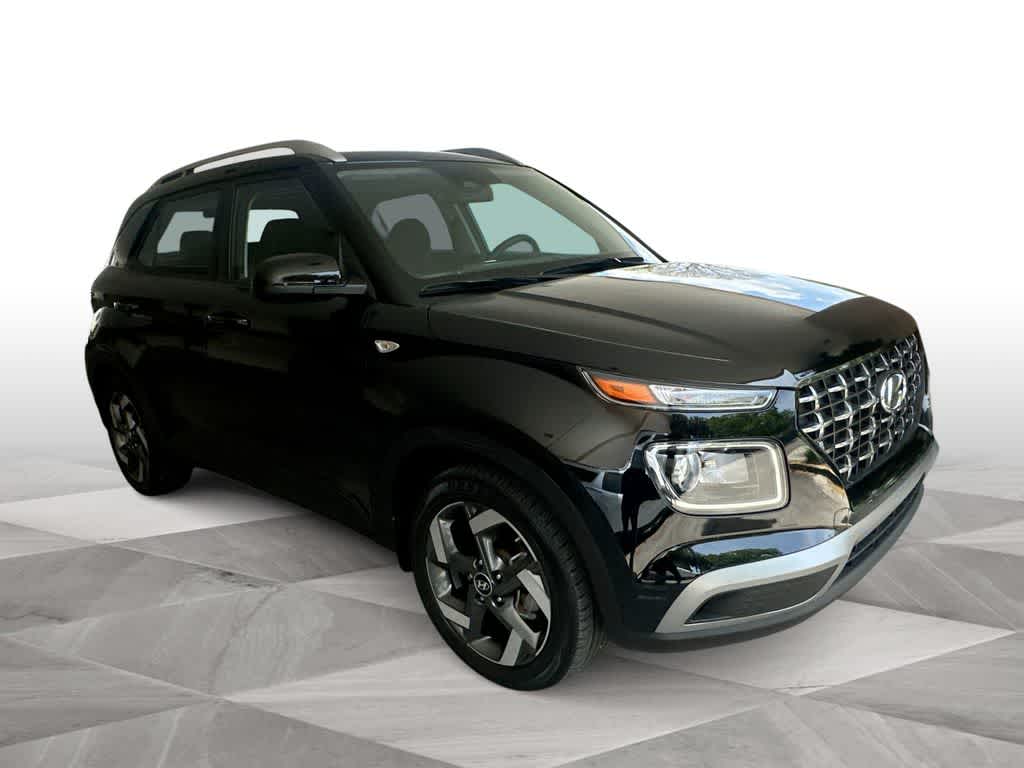 Thumbnail: 2023 Hyundai Venue - 2