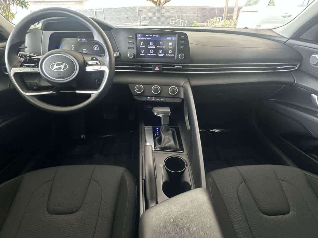 Thumbnail: 2025 Hyundai Elantra - 24