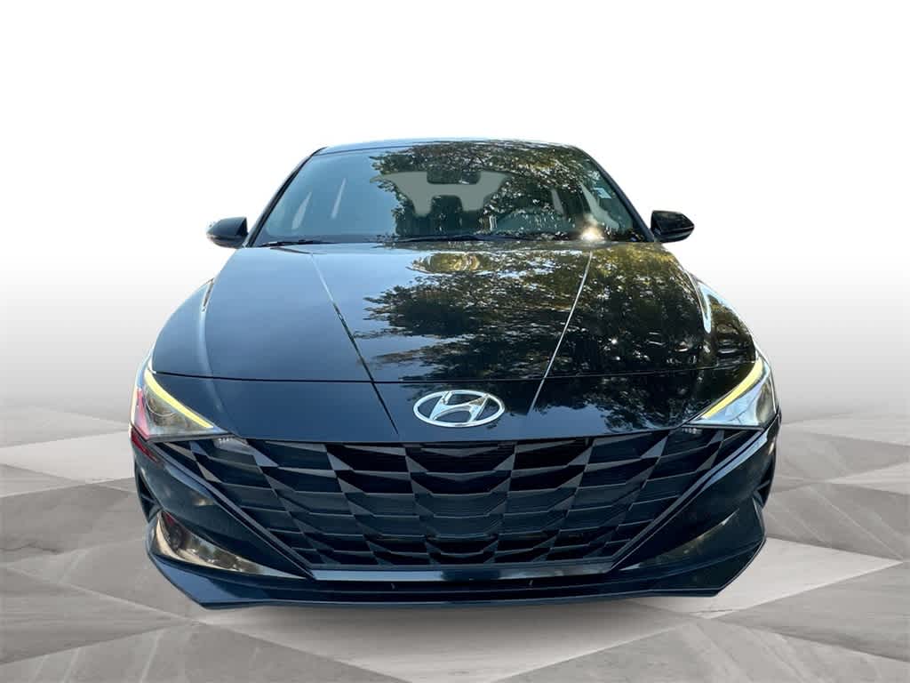 Thumbnail: 2022 Hyundai Elantra - 3