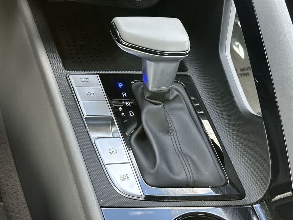 Thumbnail: 2023 Hyundai Elantra - 21