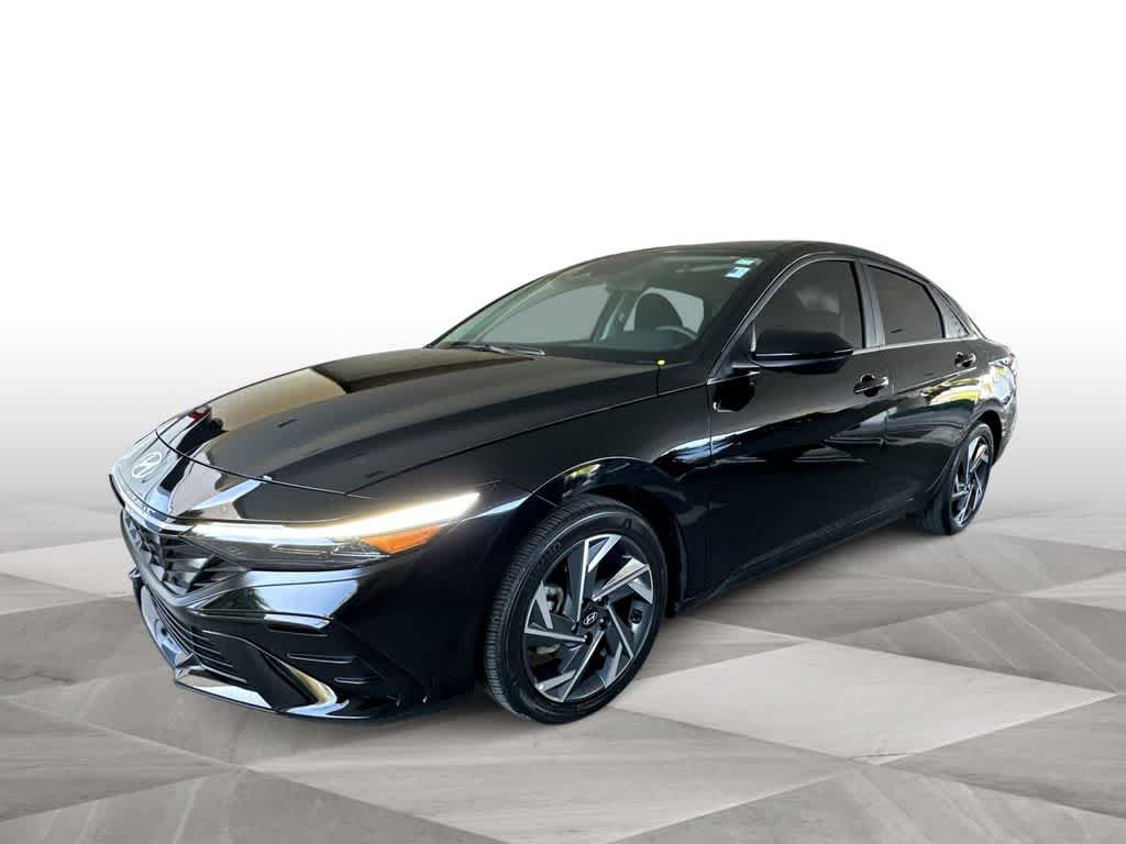 Thumbnail: 2024 Hyundai Elantra - 4