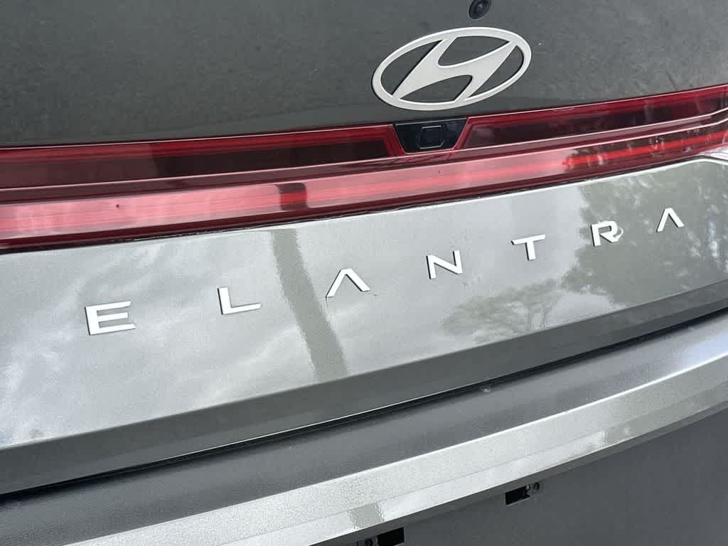Thumbnail: 2025 Hyundai Elantra - 10