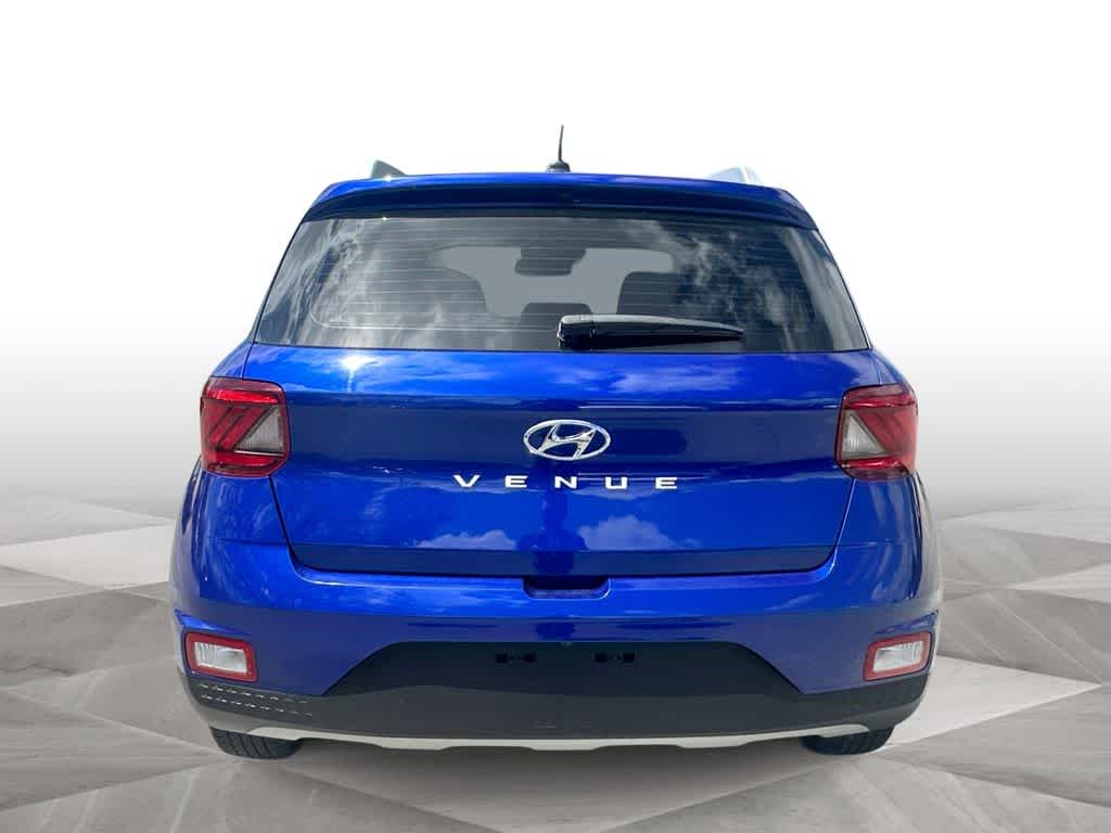 Thumbnail: 2023 Hyundai Venue - 7