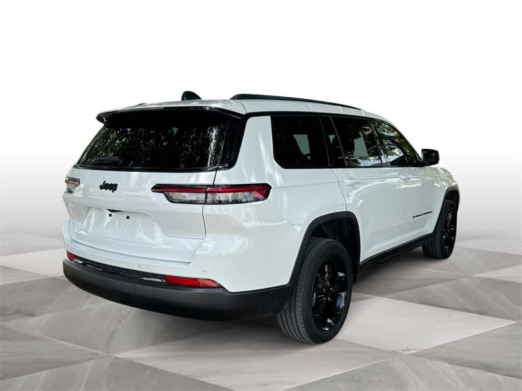 Thumbnail: 2023 Jeep Grand Cherokee L - 8