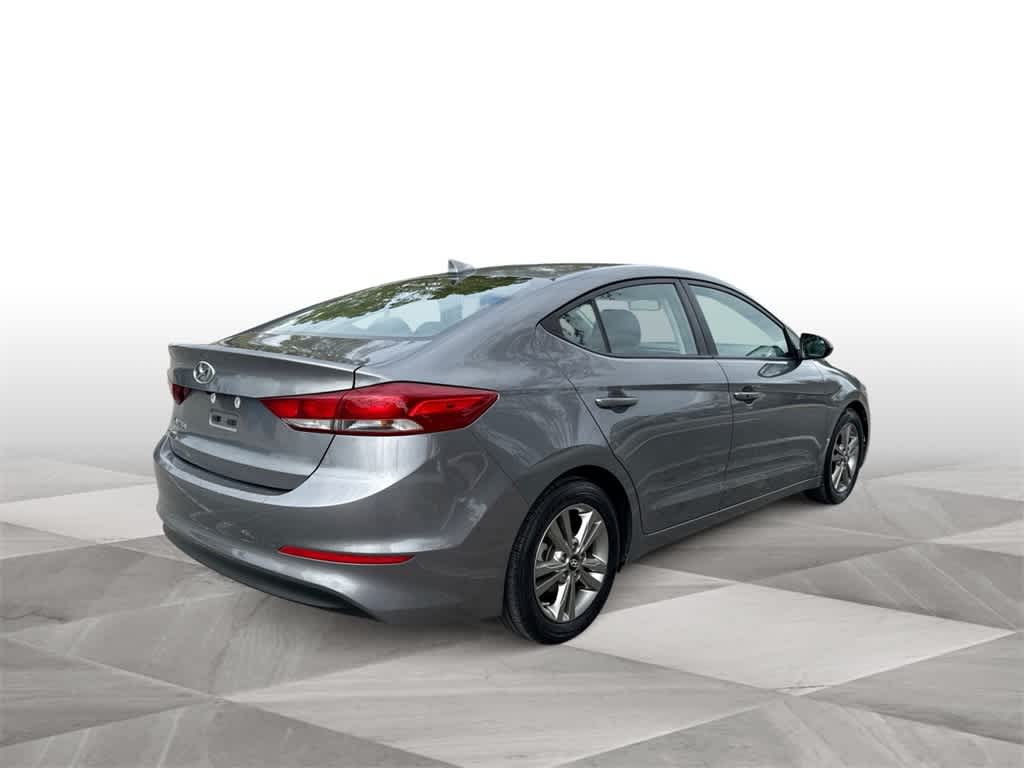 Thumbnail: 2018 Hyundai Elantra - 8