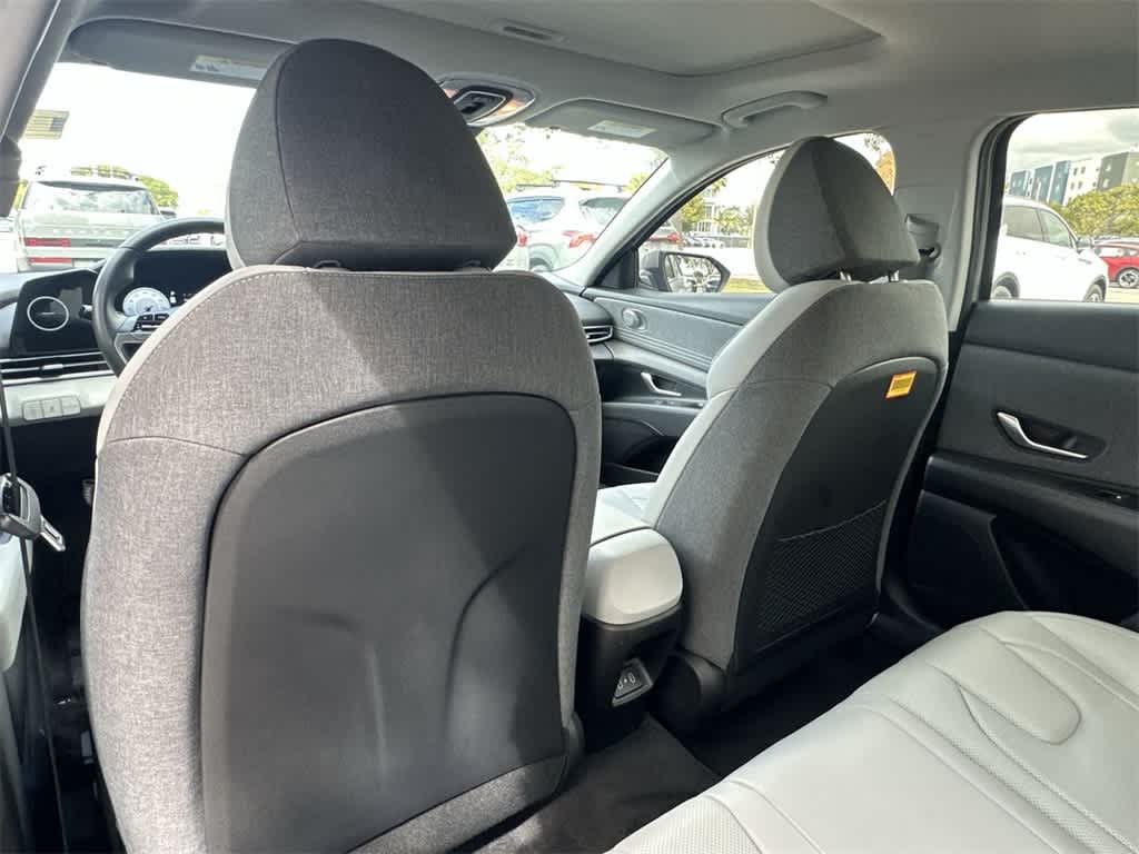 Thumbnail: 2024 Hyundai Elantra - 23