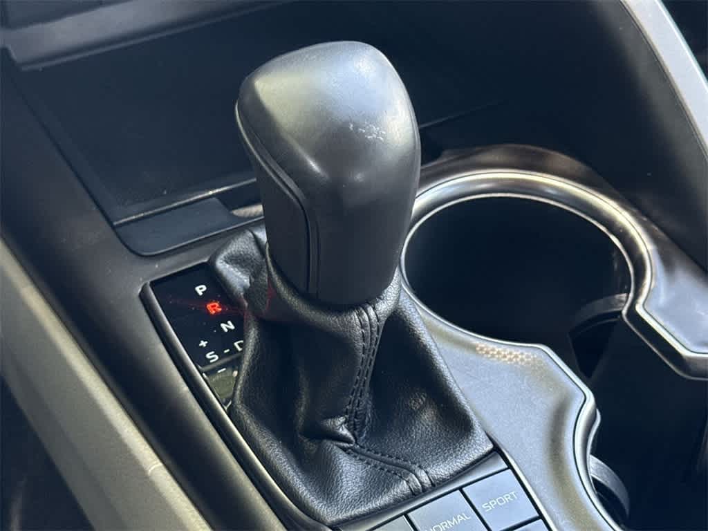 Thumbnail: 2022 Toyota Camry - 21