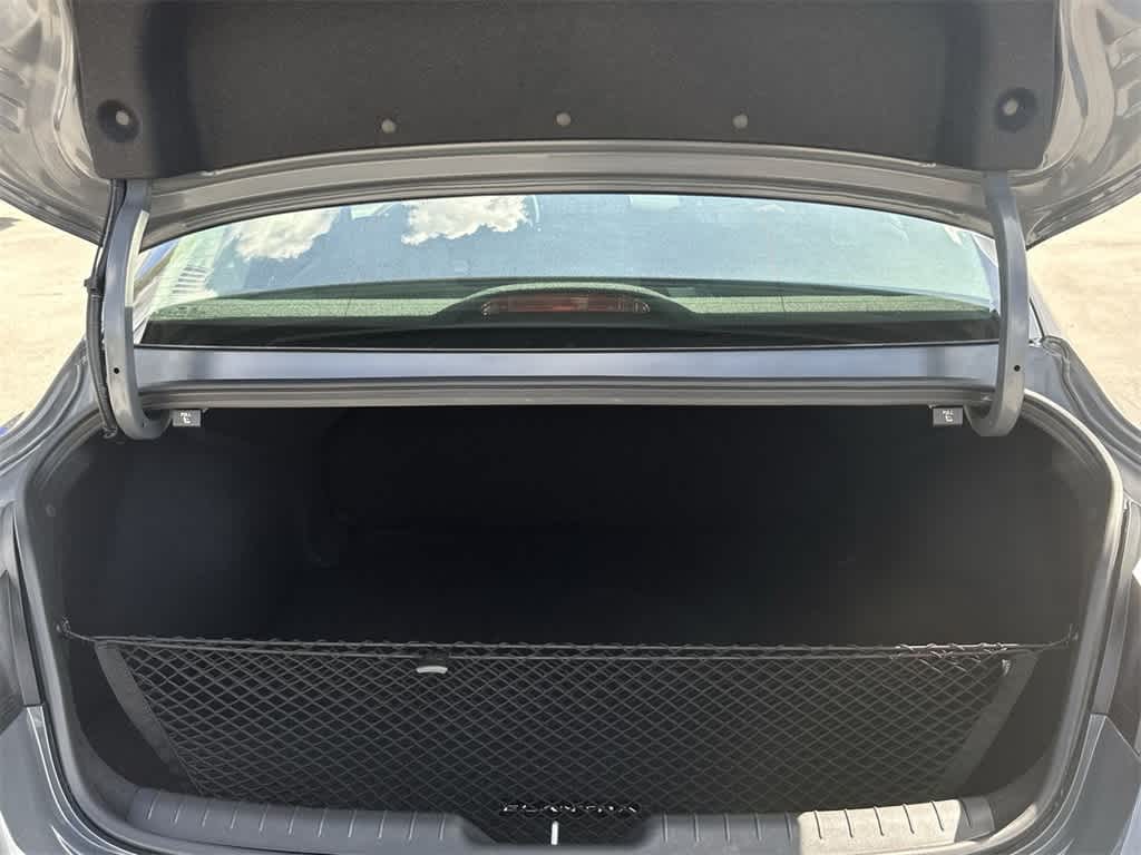 Thumbnail: 2025 Hyundai Elantra - 25