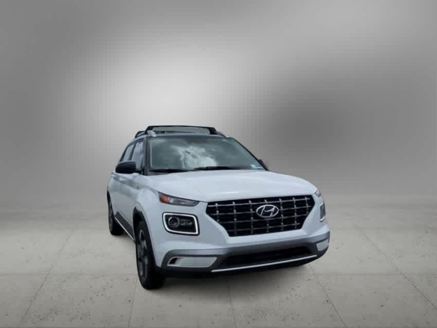 Thumbnail: 2024 Hyundai Venue - 4