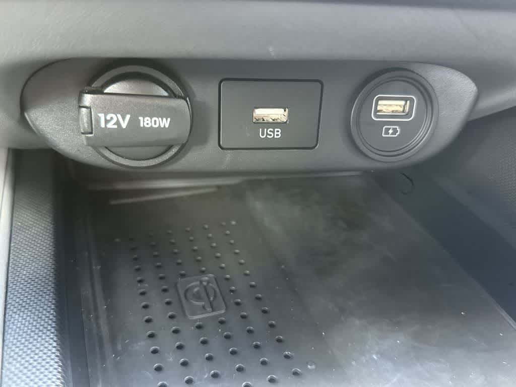 Thumbnail: 2023 Hyundai Elantra - 17