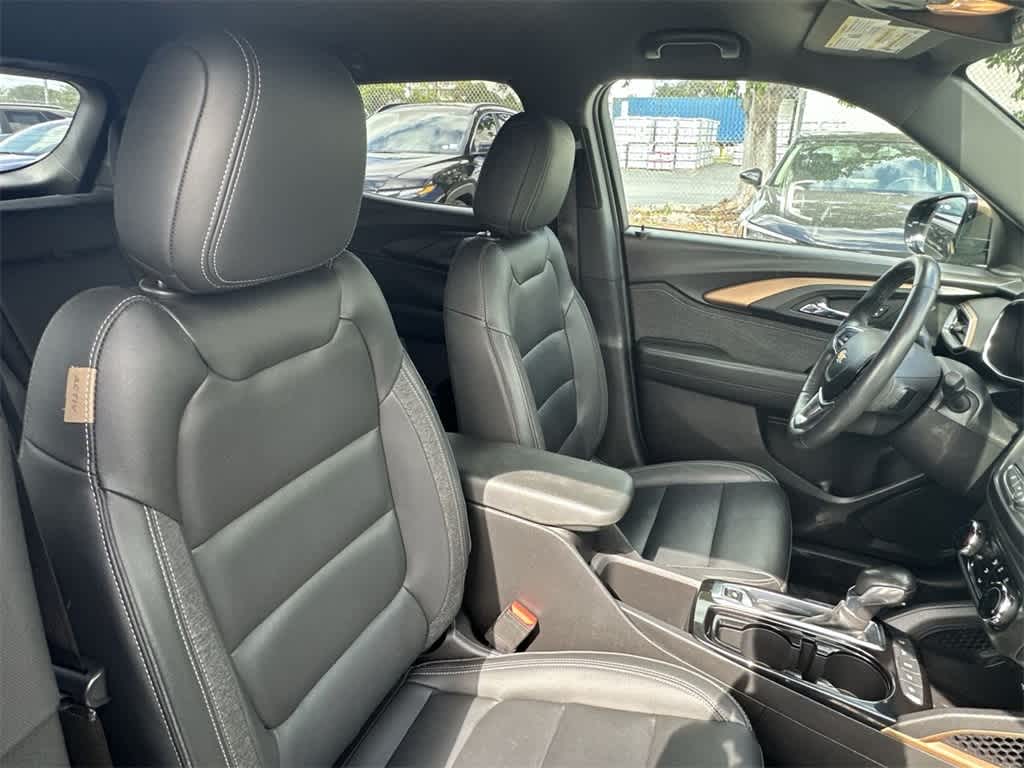 Thumbnail: 2022 Chevrolet TrailBlazer - 27