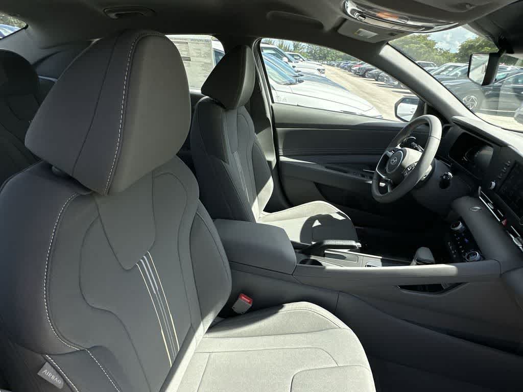 Thumbnail: 2026 Hyundai Elantra - 15