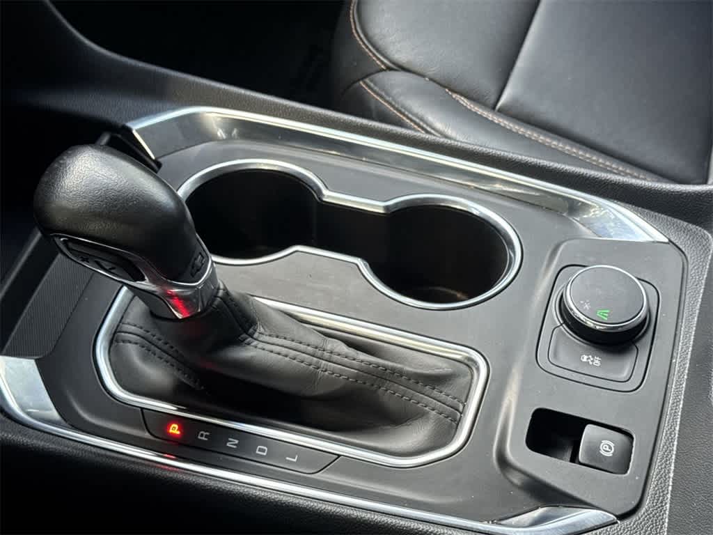 Thumbnail: 2021 Chevrolet Traverse - 21