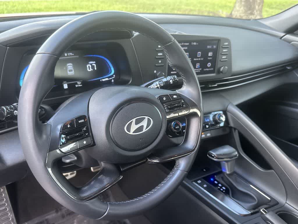 Thumbnail: 2025 Hyundai Elantra - 19