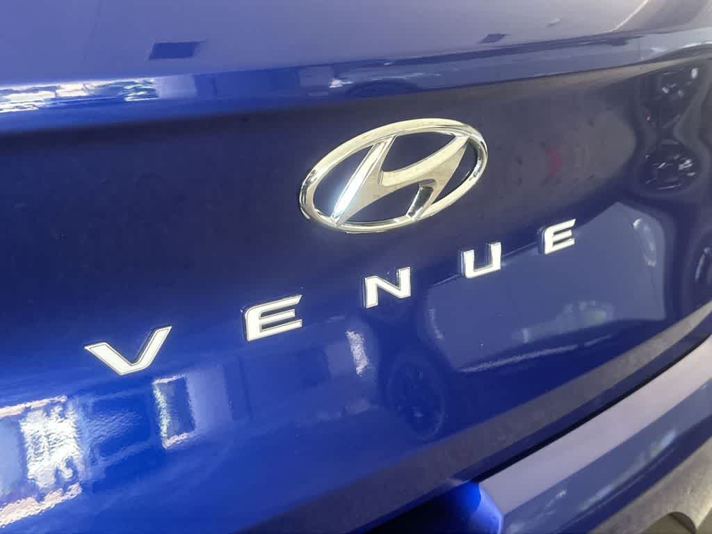 Thumbnail: 2023 Hyundai Venue - 11
