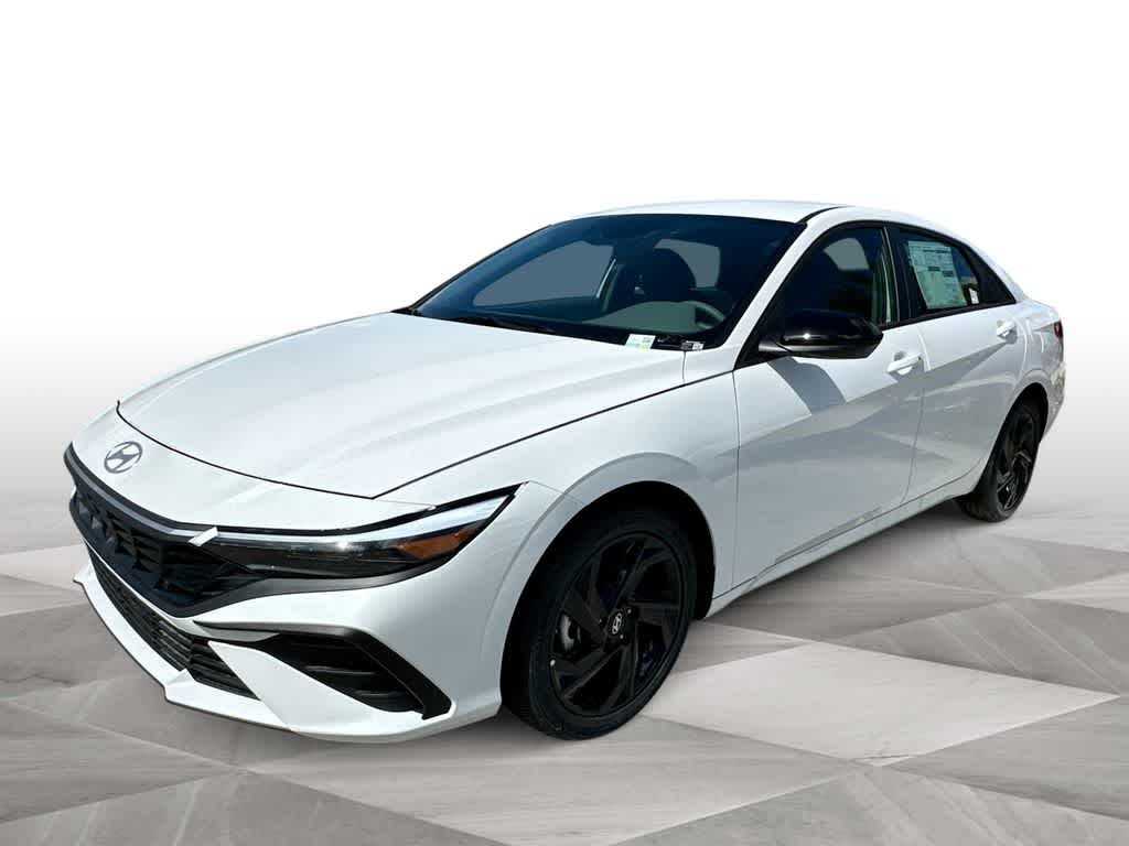 Thumbnail: 2026 Hyundai Elantra - 4