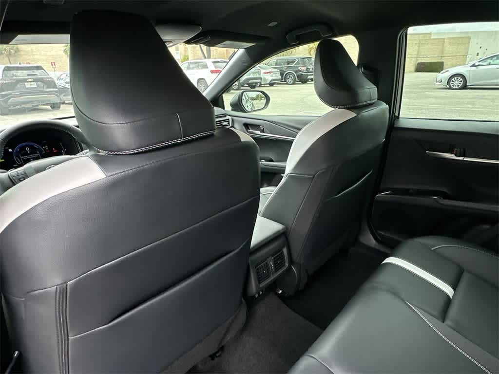 Thumbnail: 2025 Toyota Camry - 23