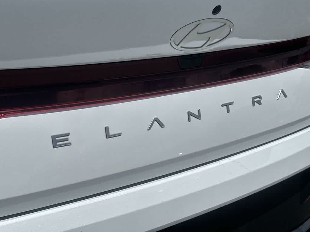 Thumbnail: 2025 Hyundai Elantra - 11