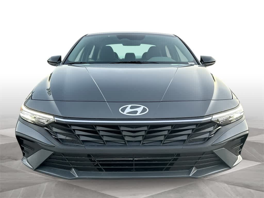 Thumbnail: 2026 Hyundai Elantra - 3