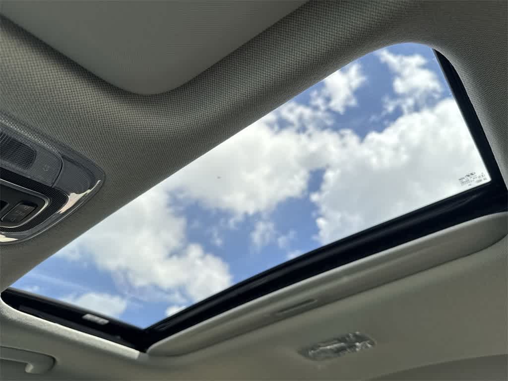 Thumbnail: 2024 Hyundai Elantra - 17