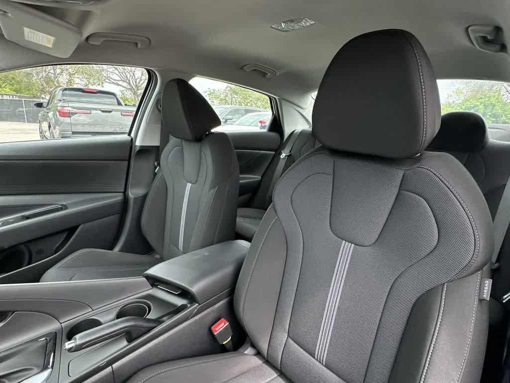 Thumbnail: 2026 Hyundai Elantra - 14