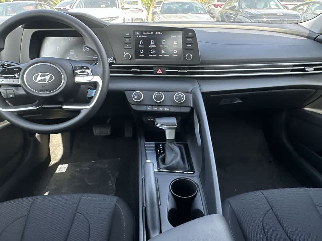 Thumbnail: 2026 Hyundai Elantra - 24