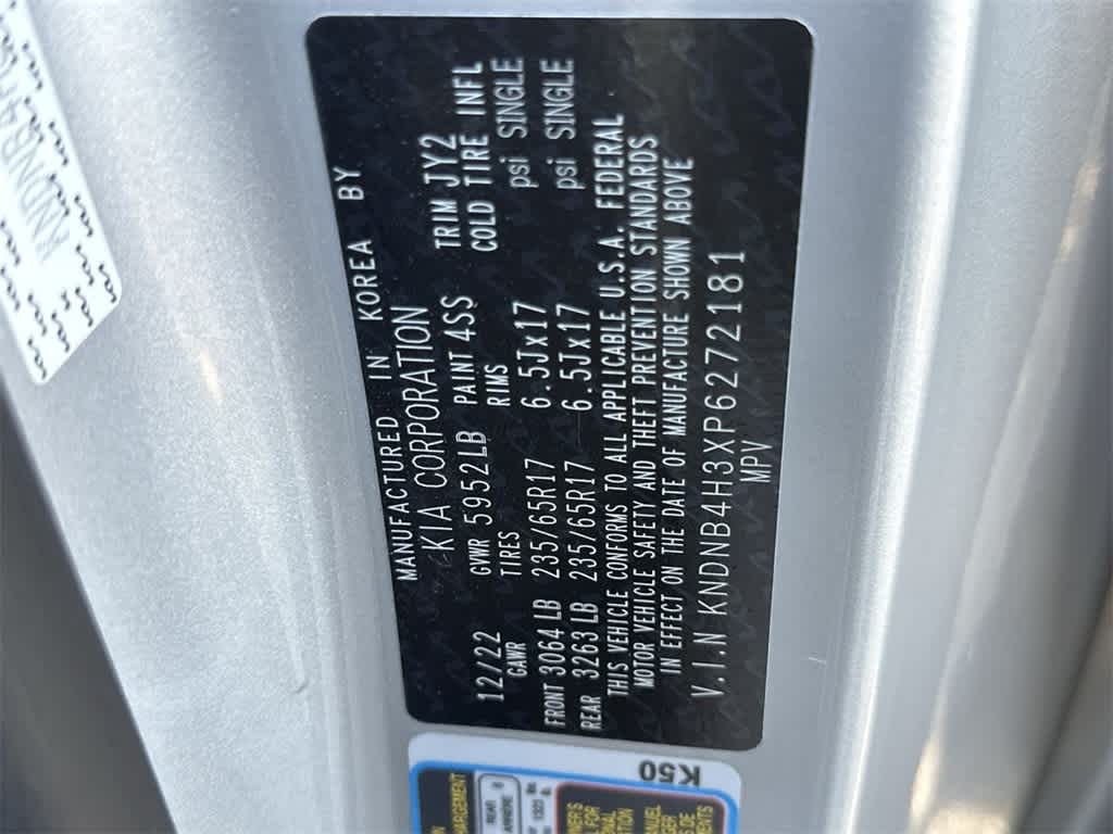 Thumbnail: 2023 Kia Carnival - 29