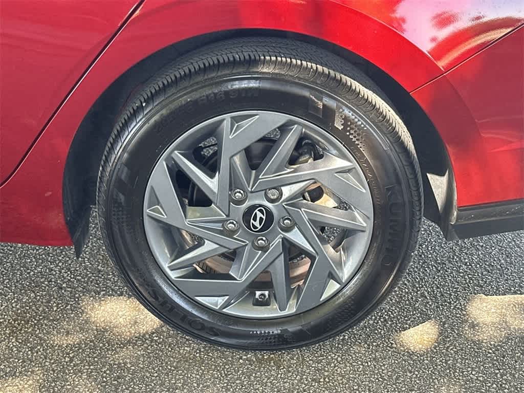 Thumbnail: 2024 Hyundai Elantra - 11