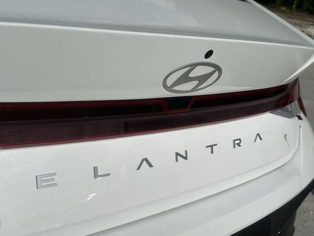 Thumbnail: 2026 Hyundai Elantra - 10