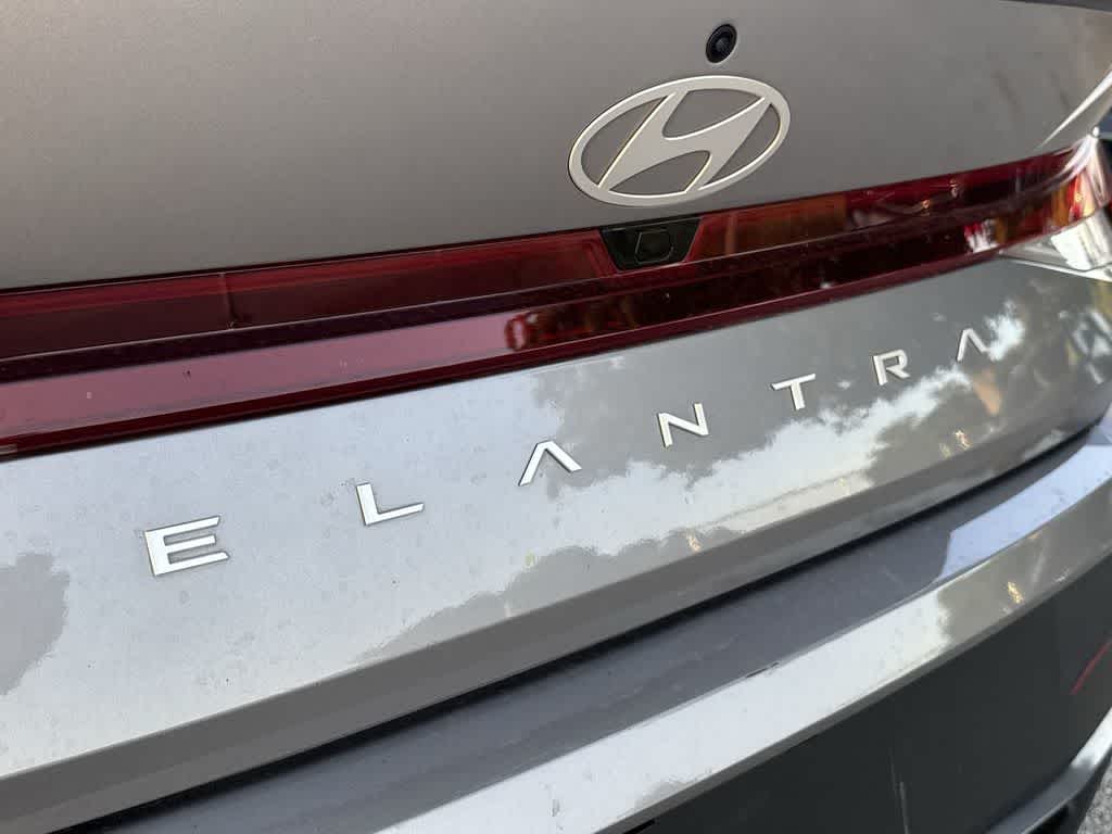 Thumbnail: 2025 Hyundai Elantra - 11