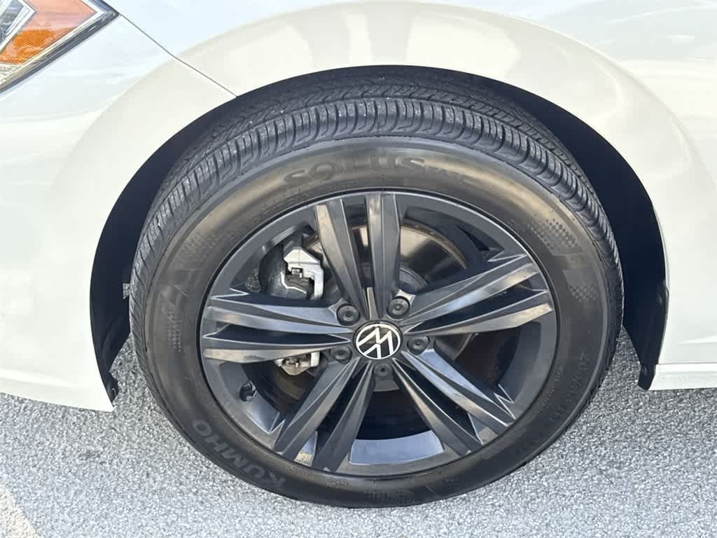 Thumbnail: 2023 Volkswagen Jetta - 11