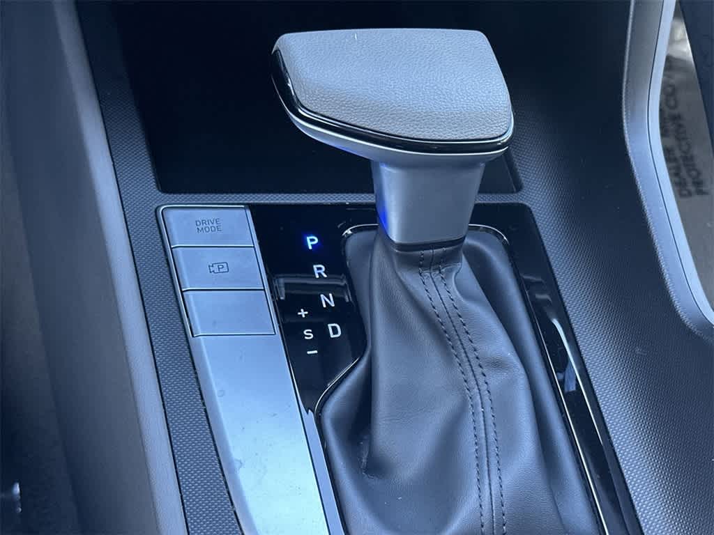 Thumbnail: 2023 Hyundai Elantra - 21