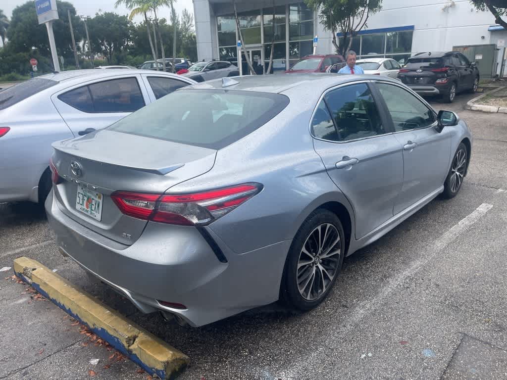 Thumbnail: 2019 Toyota Camry - 4