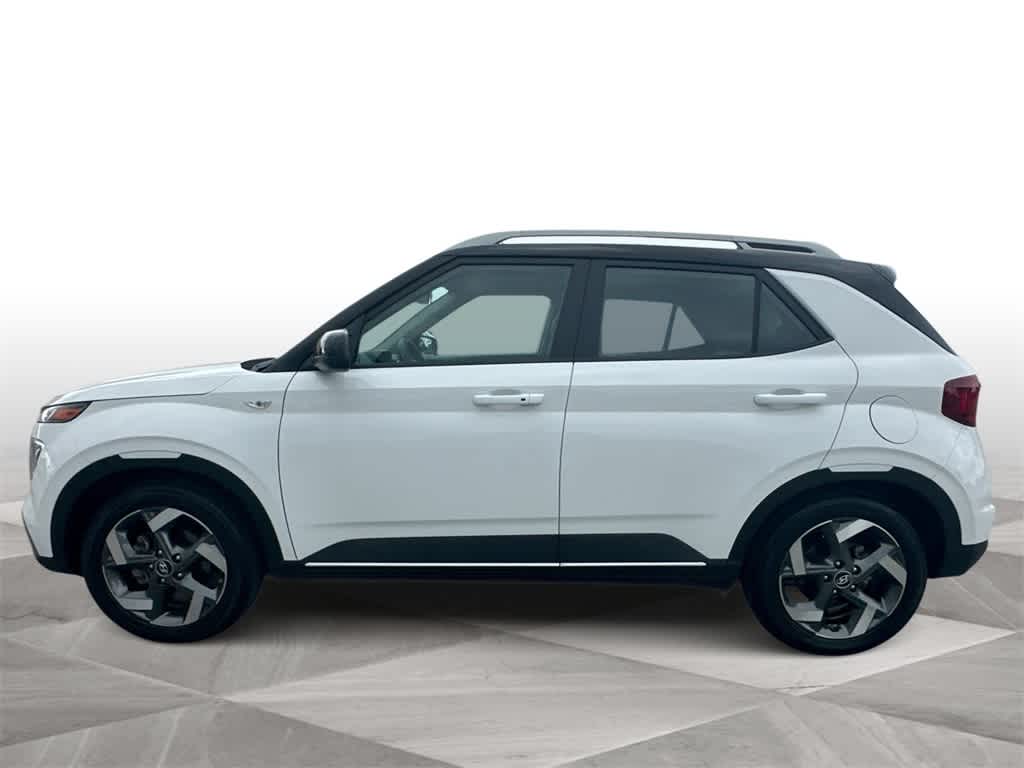 Thumbnail: 2023 Hyundai Venue - 5