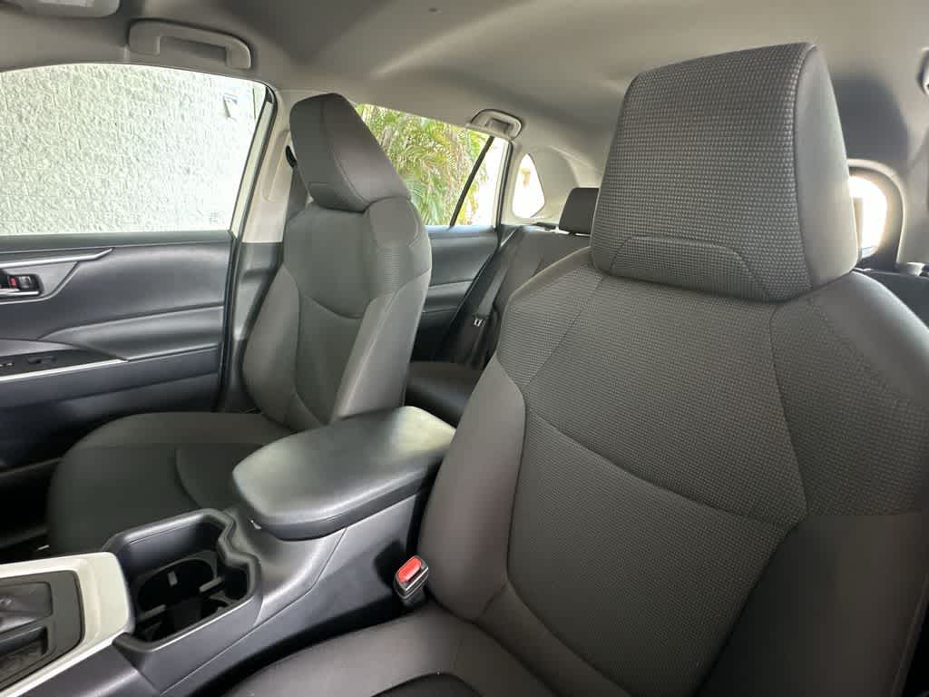 Thumbnail: 2024 Toyota RAV4 - 14