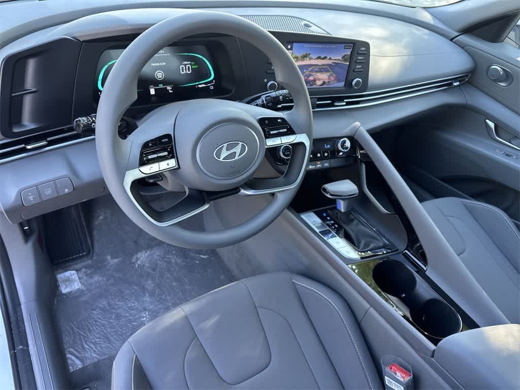 Thumbnail: 2025 Hyundai Elantra - 13