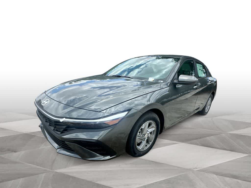 Thumbnail: 2026 Hyundai Elantra - 4
